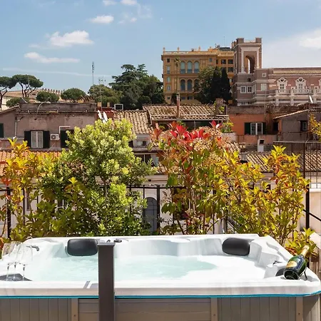 Amazing Penthouse Piazza Venezia アパート *