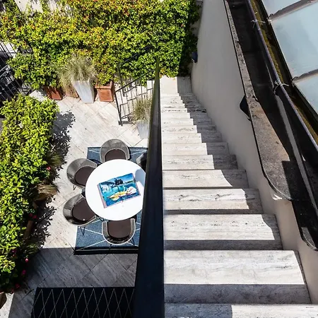 Amazing Penthouse Piazza Venezia * Roma