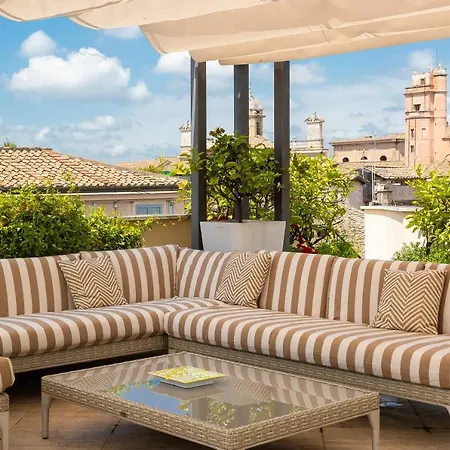 Amazing Penthouse Piazza Venezia アパート *